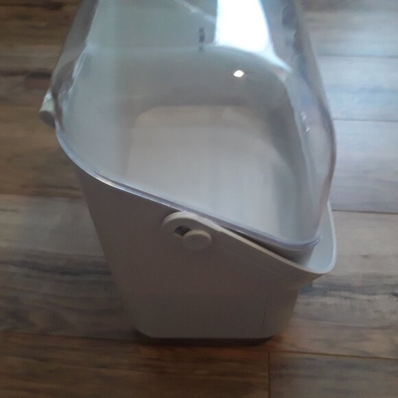 Cosmetic storage box w/dust free lid, top compartment, Excellent Condition - Picture 6 of 6